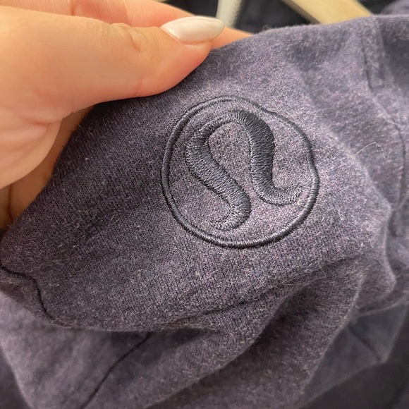 Lululemon Scuba Hoodie full zip - Picture 3 of 5